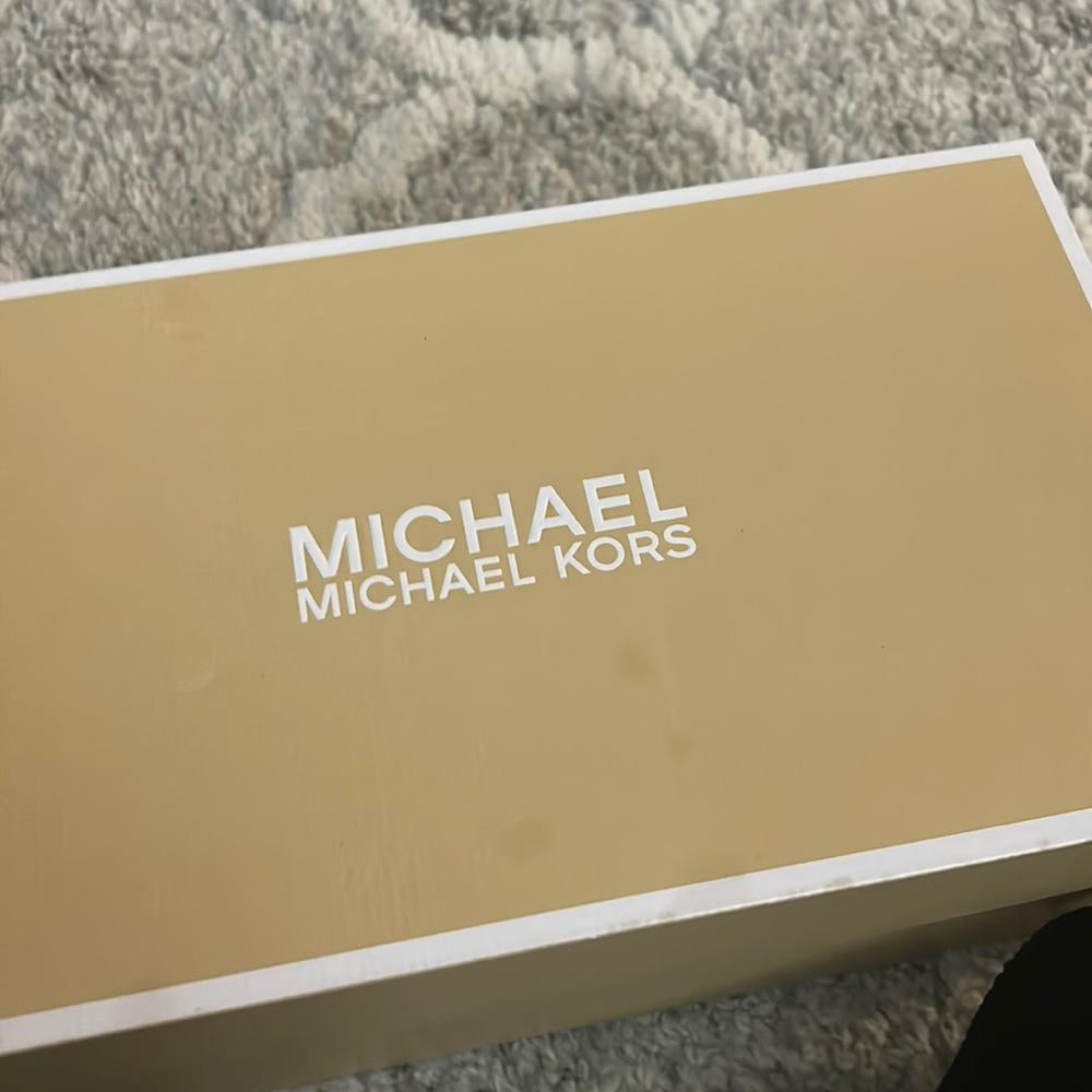 Micheal Kors Sandal
